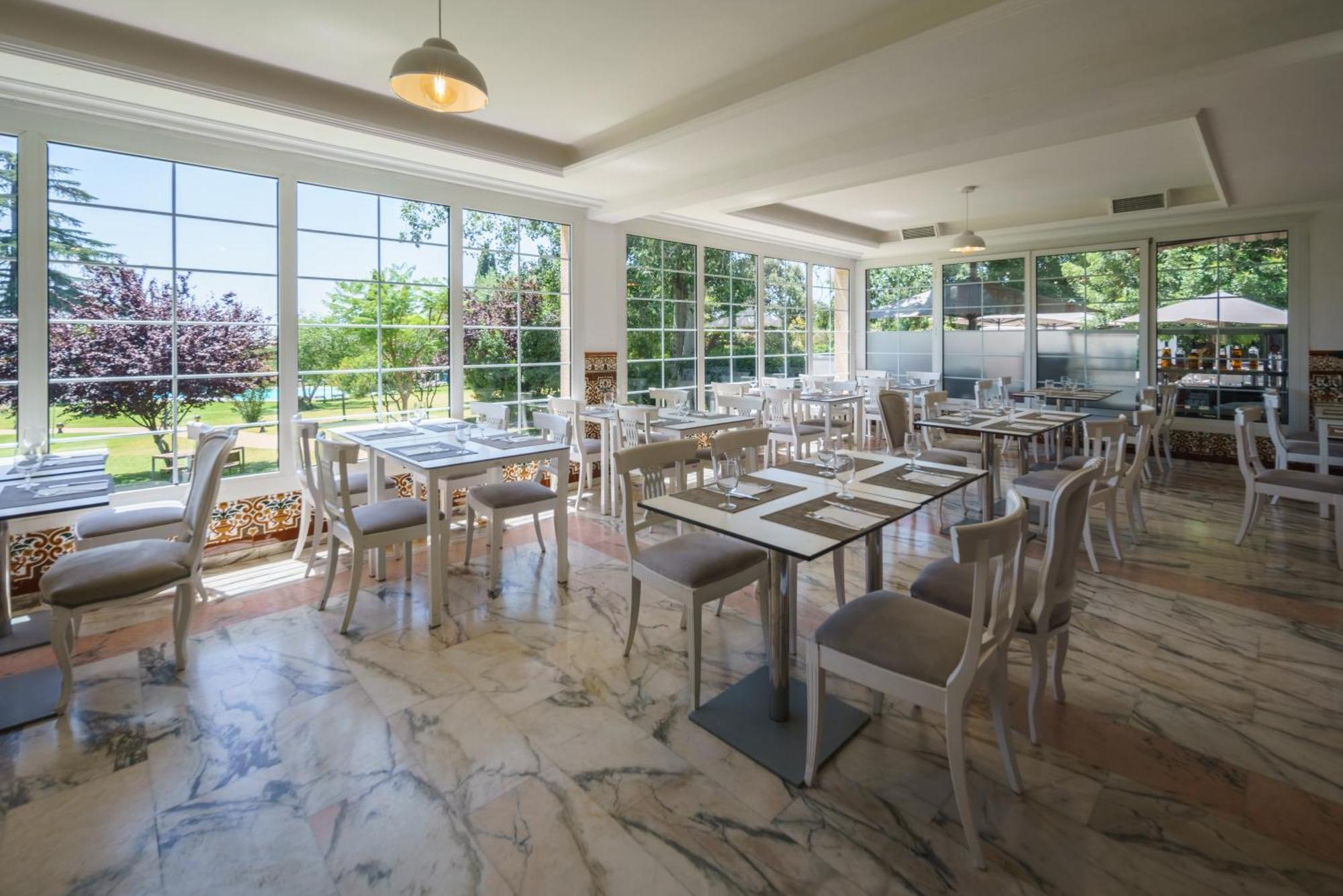 Crisol Jardines De Cordoba Hotel Ngoại thất bức ảnh